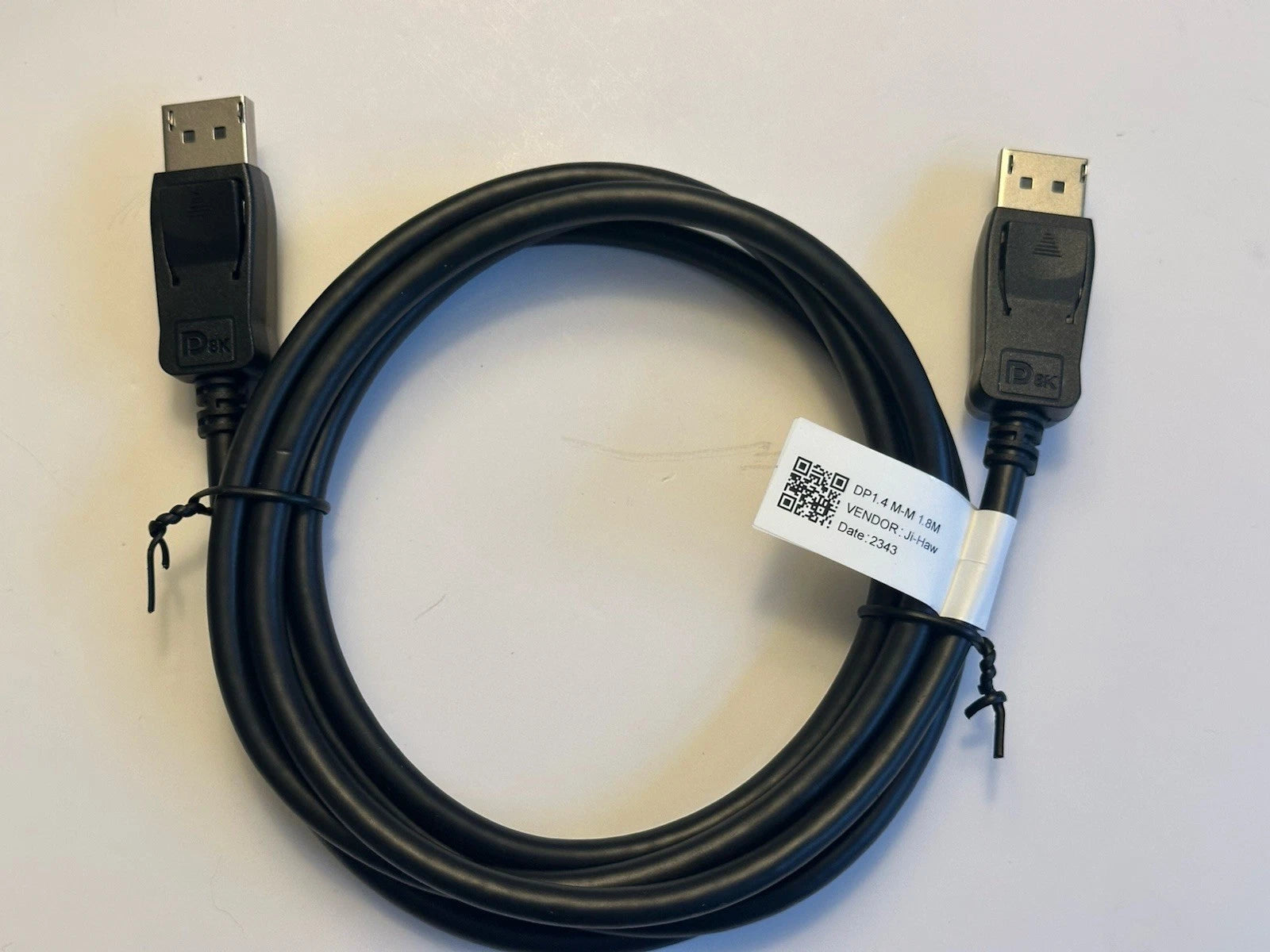 Lenovo OEM DisplayPort Cable 1.8M DP 1.4 4K 144Hz / 8K 60Hz Compatible