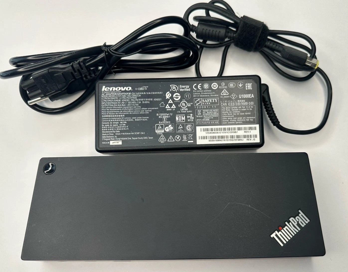 Lenovo ThinkPad Thunderbolt 3 Dock 40AC w/ 135W Adapter Tested Working