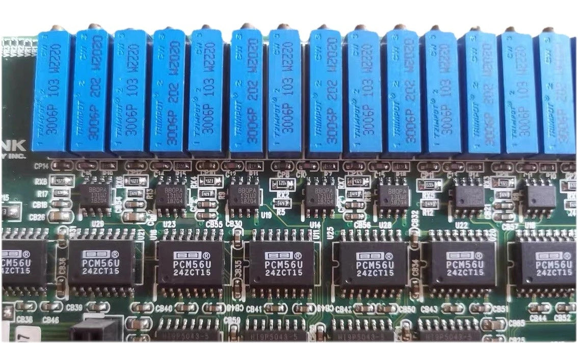 ADLINK PCI-6208V 8-Ch 16-Bit Analog Output PCI DAQ Card 007 PRESALE