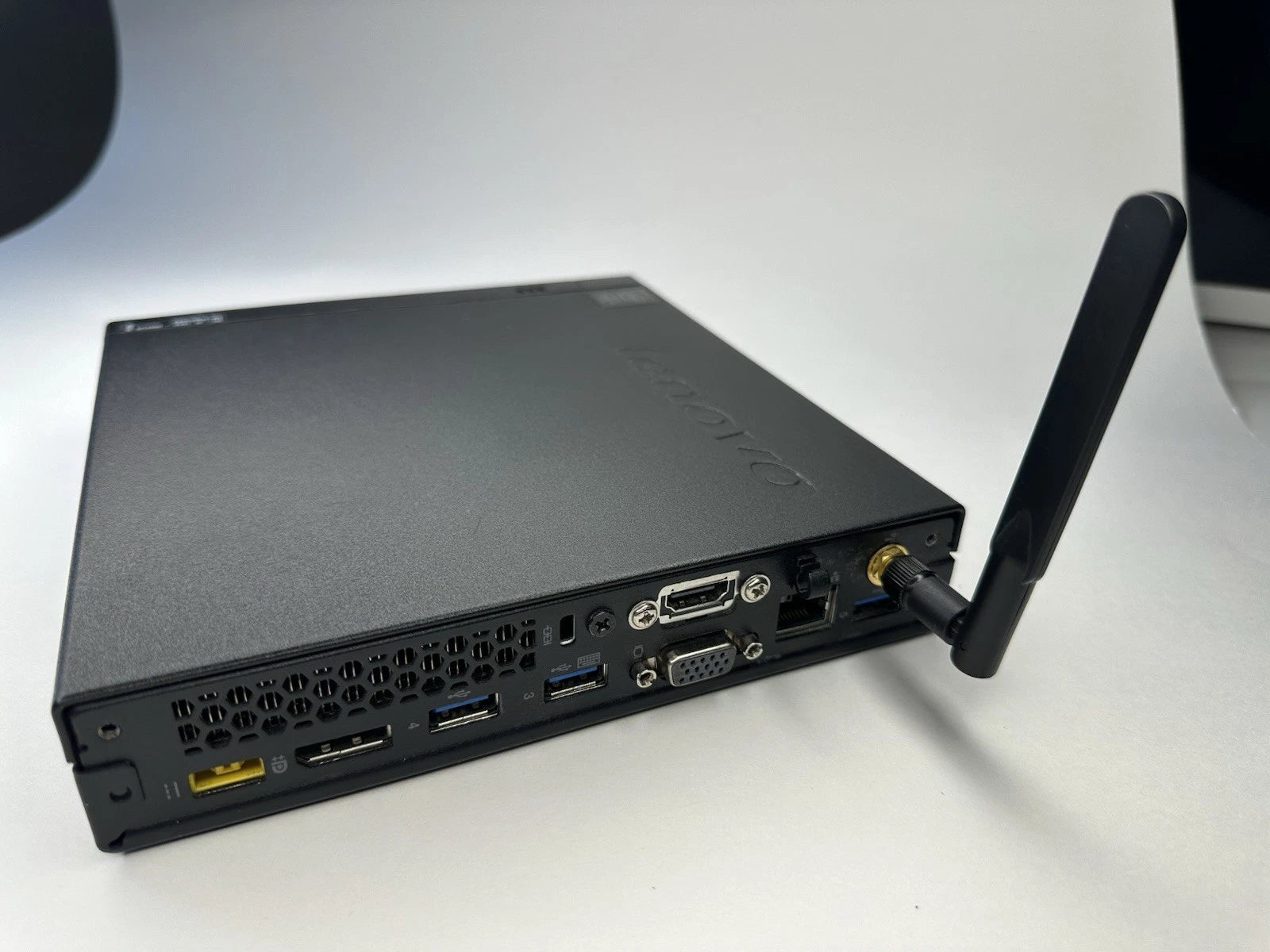 Lenovo ThinkCentre M93p Tiny PC i5 8GB RAM 250GB SSD Win10 WiFi HDMI