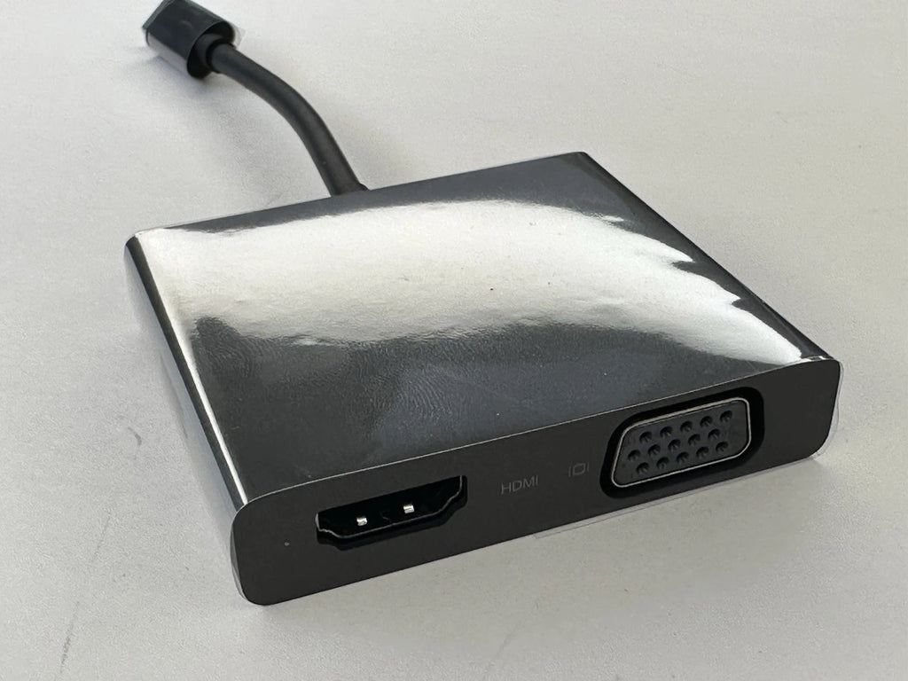 Lenovo USB-C Hub HDMI VGA Adapter USB 3.0 PD Type-C 4X91F09745 New