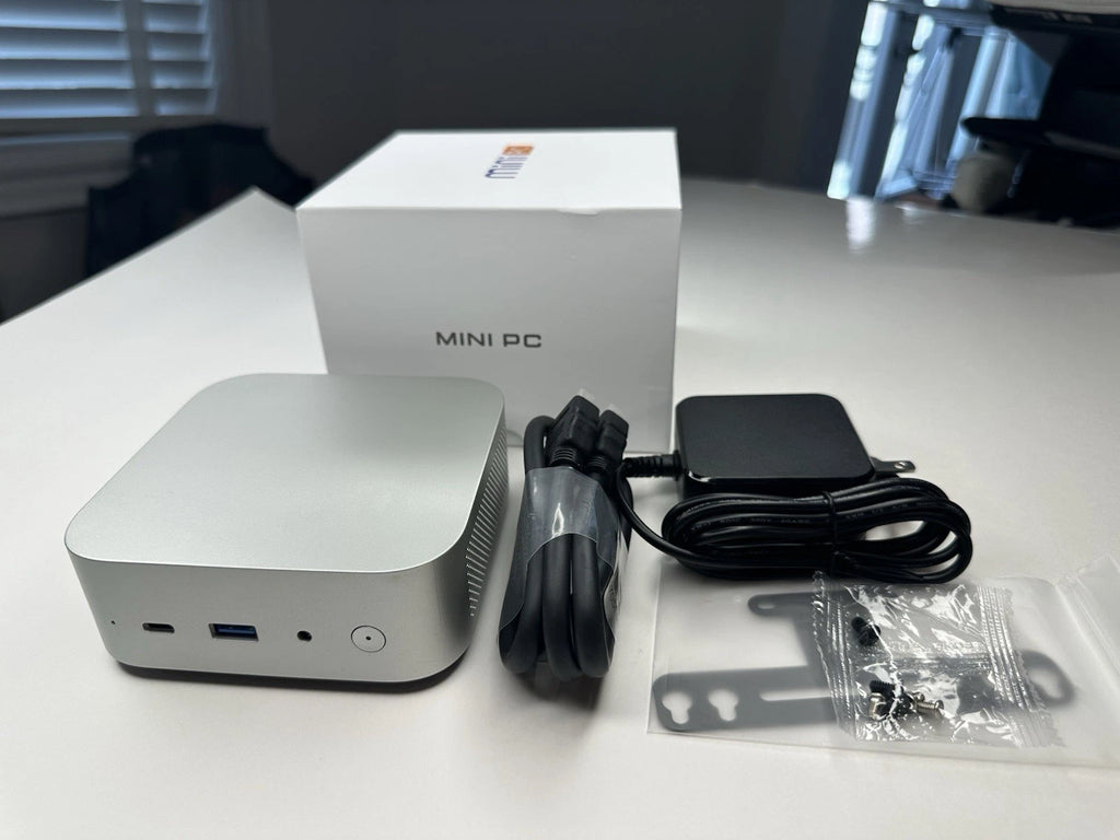 Mini PC AMD Ryzen 5 6600H 24GB DDR5 512GB NVMe SSD Windows 11 Pro Desktop